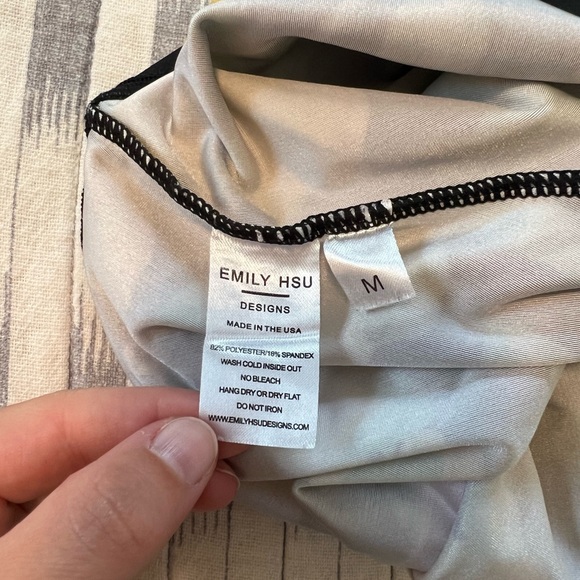 Emily Hsu Leggings - Picture 3 of 3